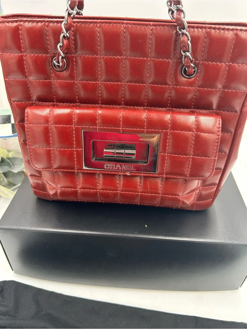 Women Chanel chocolate bar, Mademoiselle reissue square tote bag made in Italy